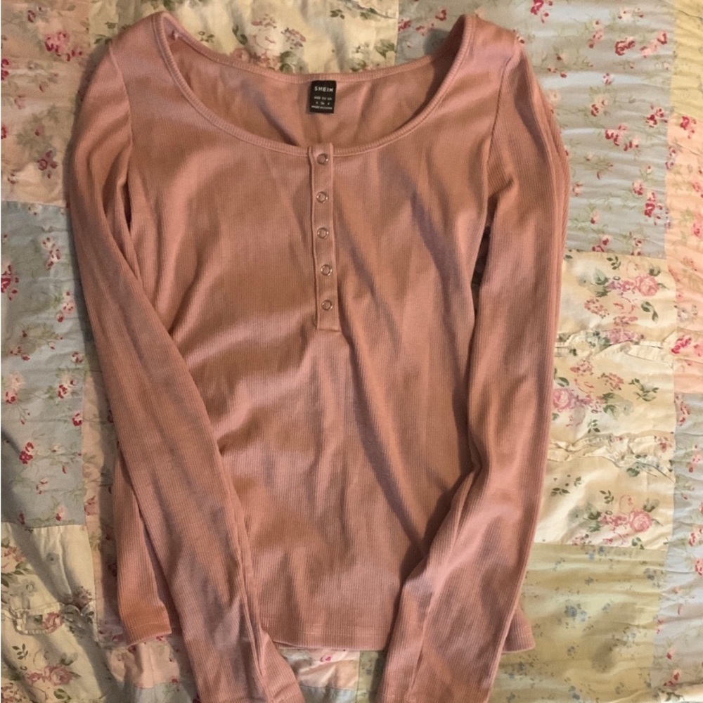 Rose pink long sleeved tee with buttons